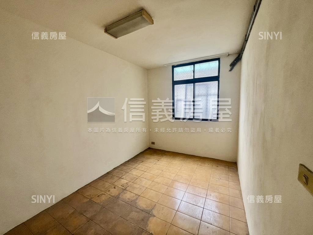 近建國中學國語實小美寓房屋室內格局與周邊環境