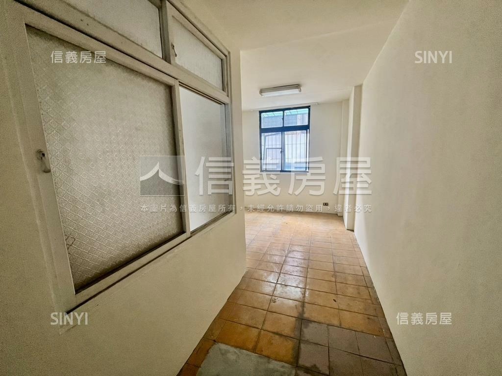 近建國中學國語實小美寓房屋室內格局與周邊環境