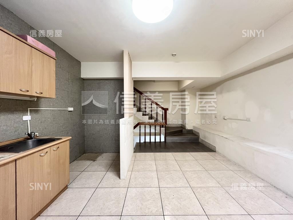近美術館公園旁邊間店住房屋室內格局與周邊環境