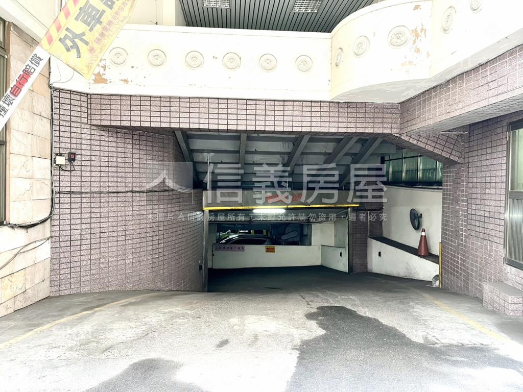近美術館公園旁邊間店住房屋室內格局與周邊環境