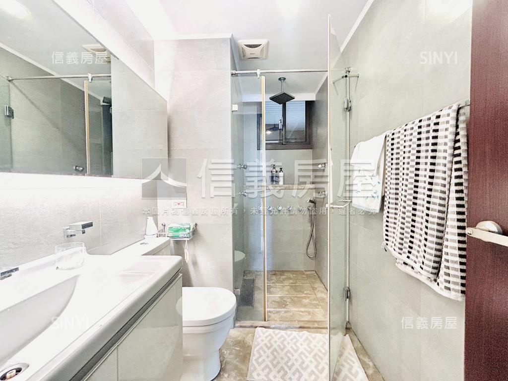 喬立月河精裝露臺戶房屋室內格局與周邊環境