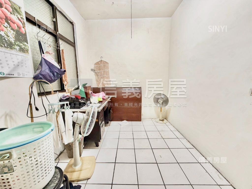 裕合街頂天立地透天房屋室內格局與周邊環境