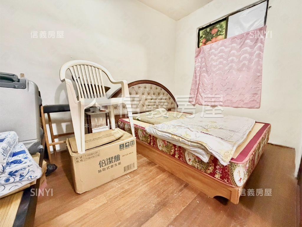 裕合街頂天立地透天房屋室內格局與周邊環境