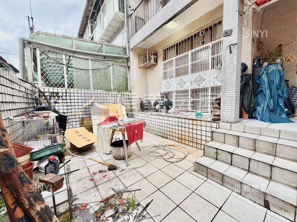 裕合街頂天立地透天房屋室內格局與周邊環境