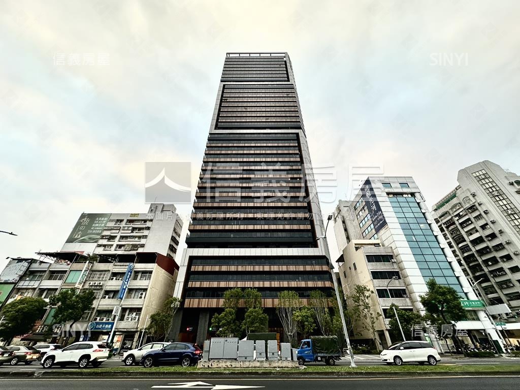 近高醫、捷運全新景觀兩房房屋室內格局與周邊環境