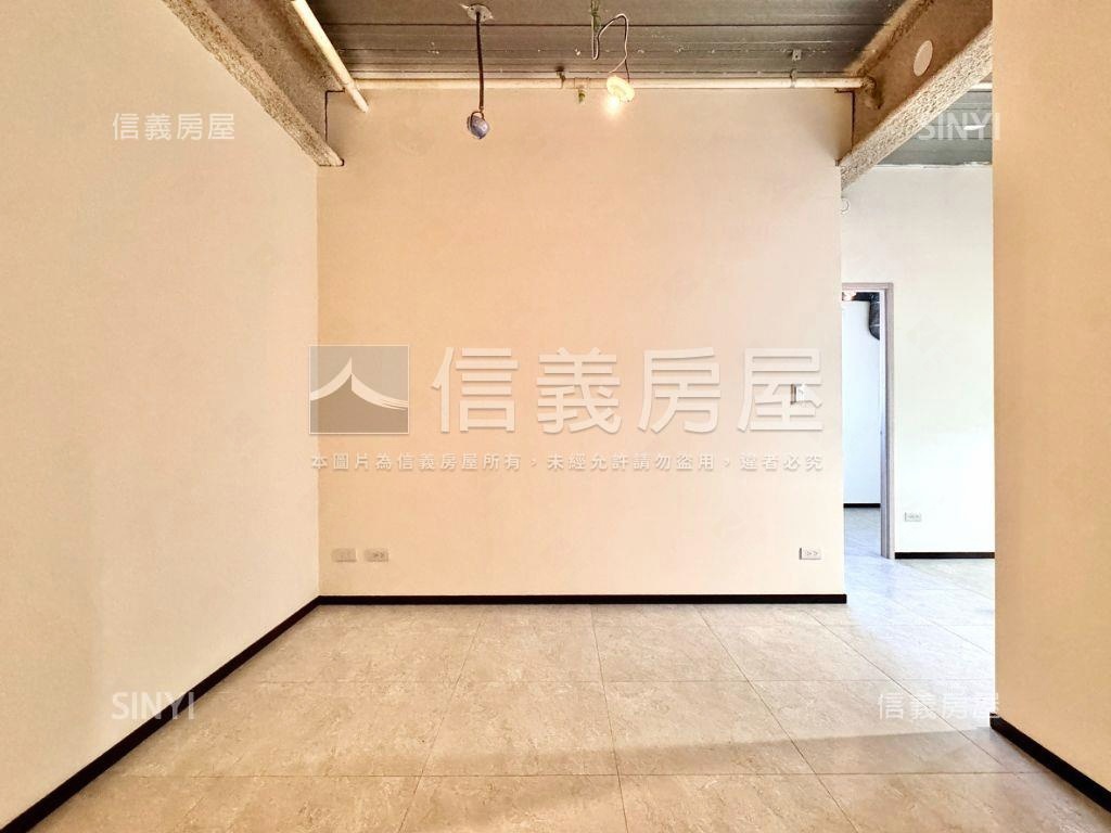 近高醫、捷運全新景觀兩房房屋室內格局與周邊環境