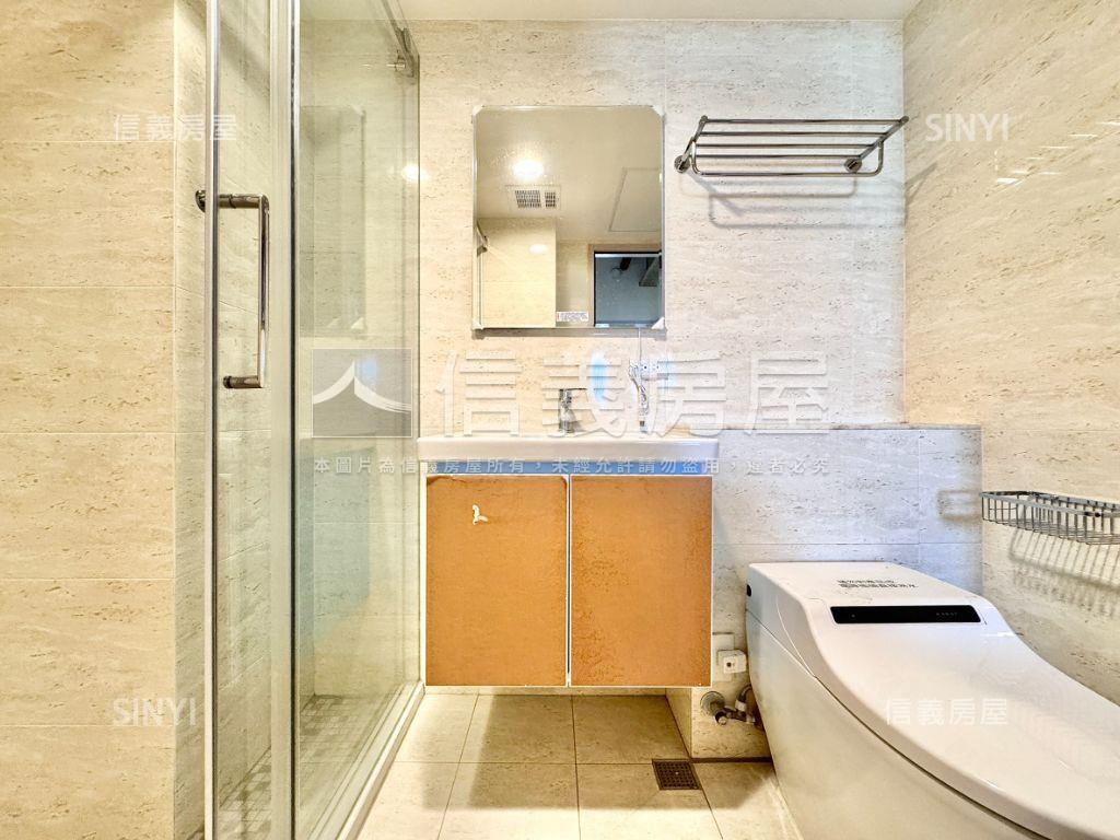 近高醫、捷運全新景觀兩房房屋室內格局與周邊環境