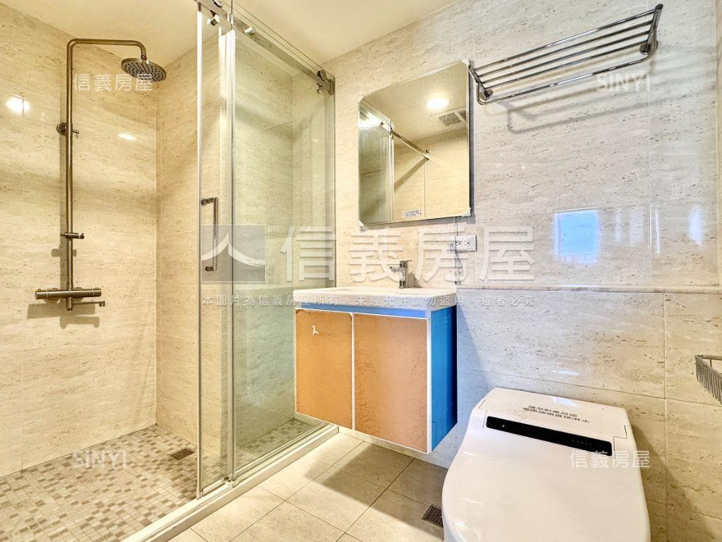 近高醫、捷運全新景觀兩房房屋室內格局與周邊環境