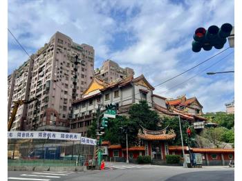 ✿新接專任城龍三房車位✿