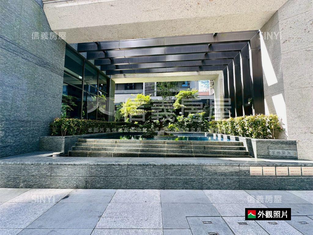 幸福時光２房坡道平面車位房屋室內格局與周邊環境