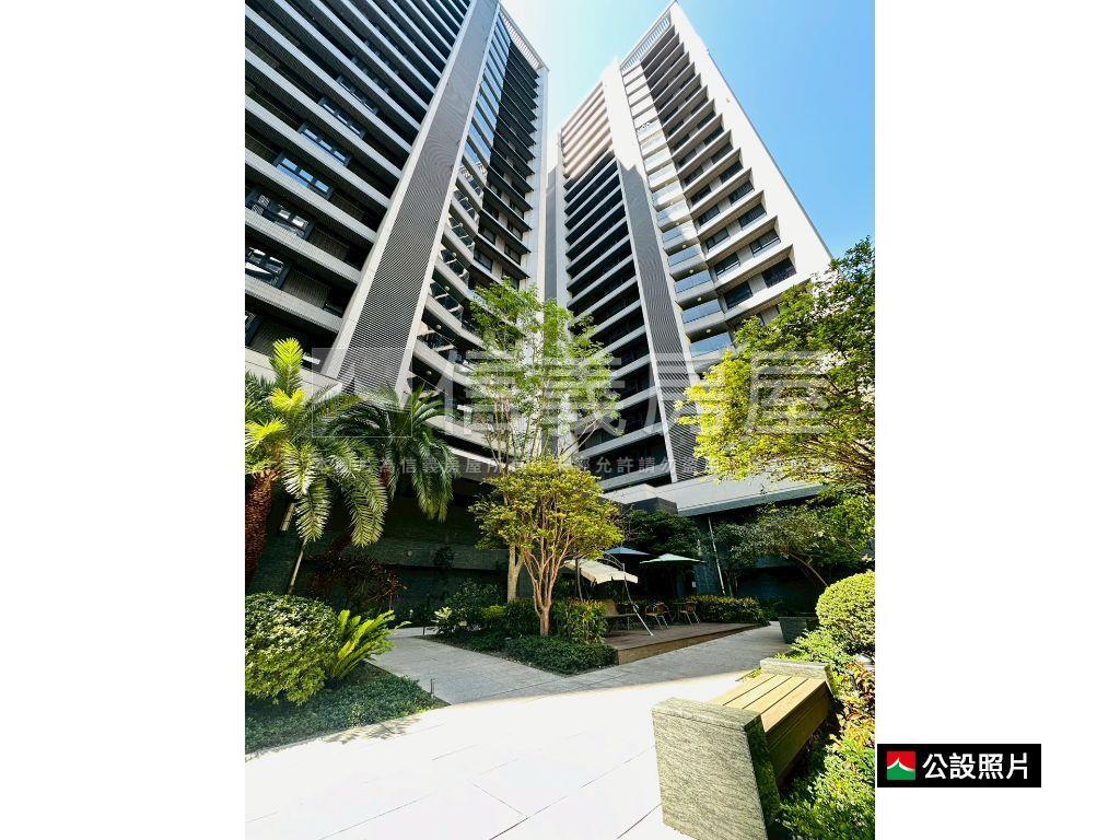 幸福時光２房坡道平面車位房屋室內格局與周邊環境