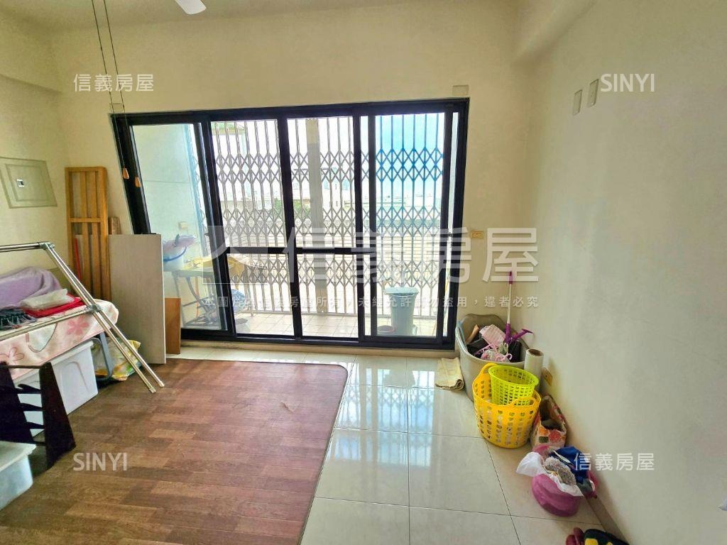 東橋優質臨路店面房屋室內格局與周邊環境