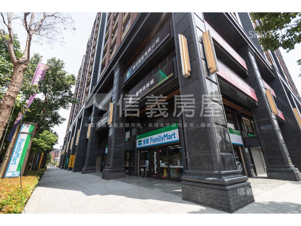 專任威均天翔兩房車位房屋室內格局與周邊環境