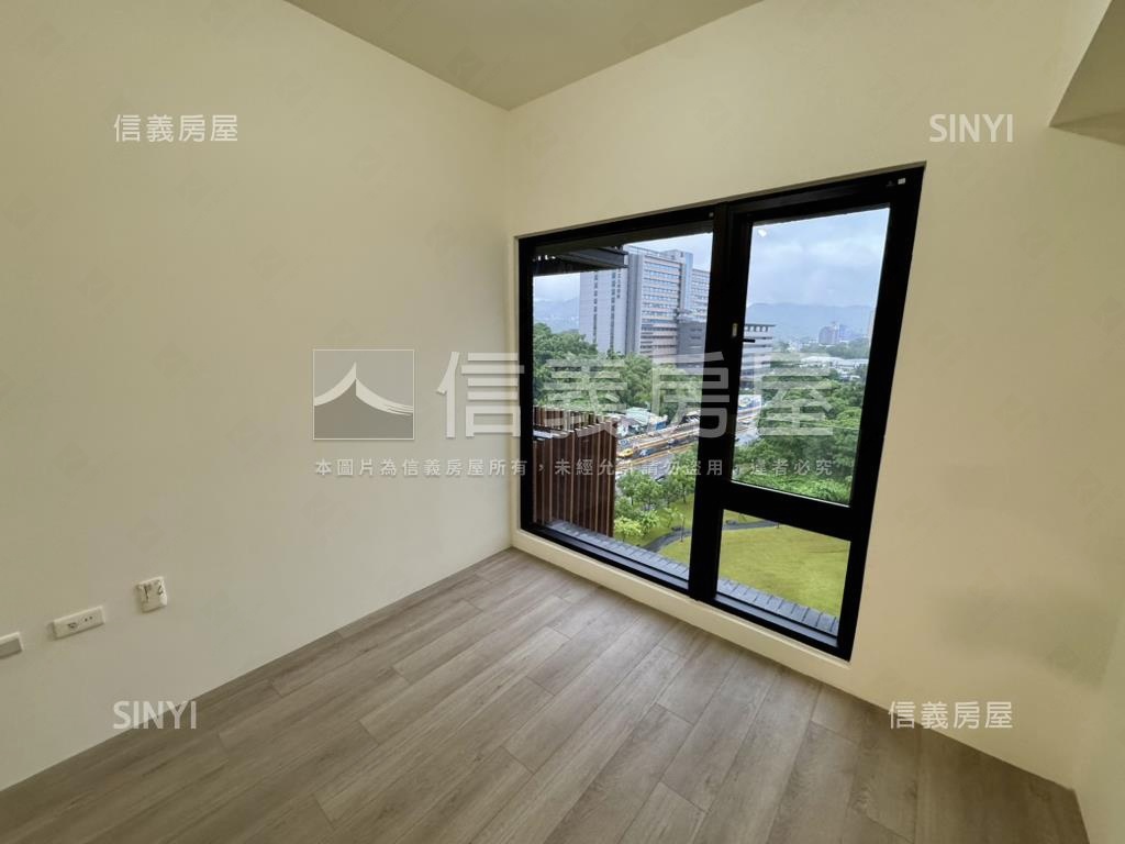 新潤青樺豪景三房房屋室內格局與周邊環境
