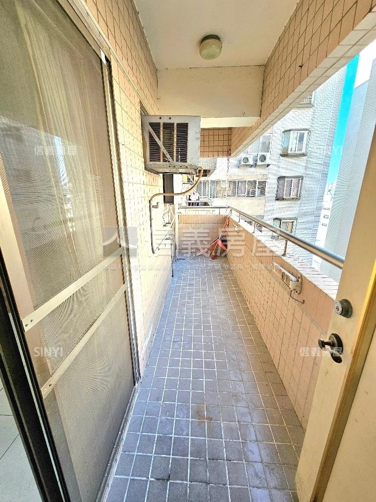 降價急售！十甲四房車位房屋室內格局與周邊環境