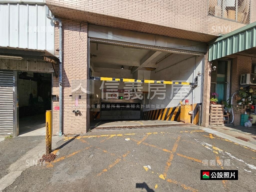 降價急售！十甲四房車位房屋室內格局與周邊環境