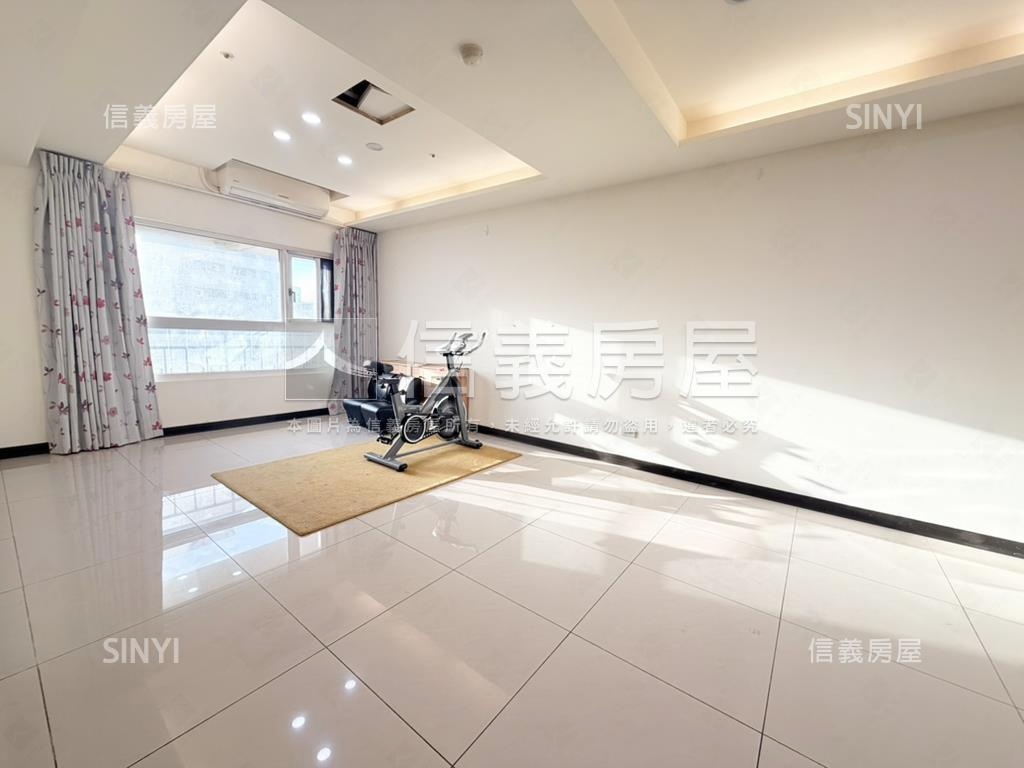 雙捷匯四房坡平車位房屋室內格局與周邊環境