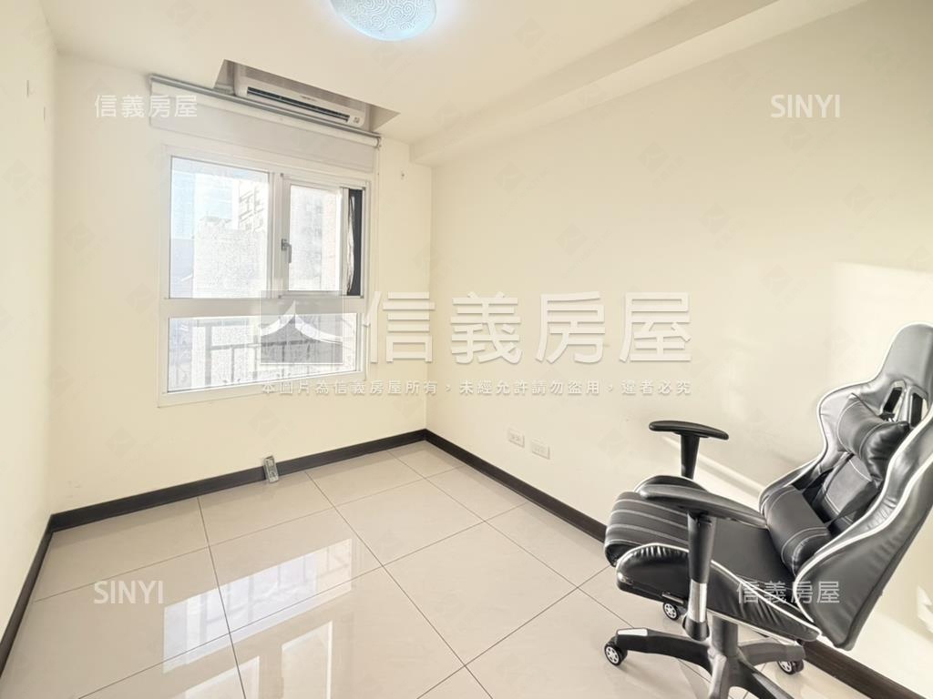 雙捷匯四房坡平車位房屋室內格局與周邊環境