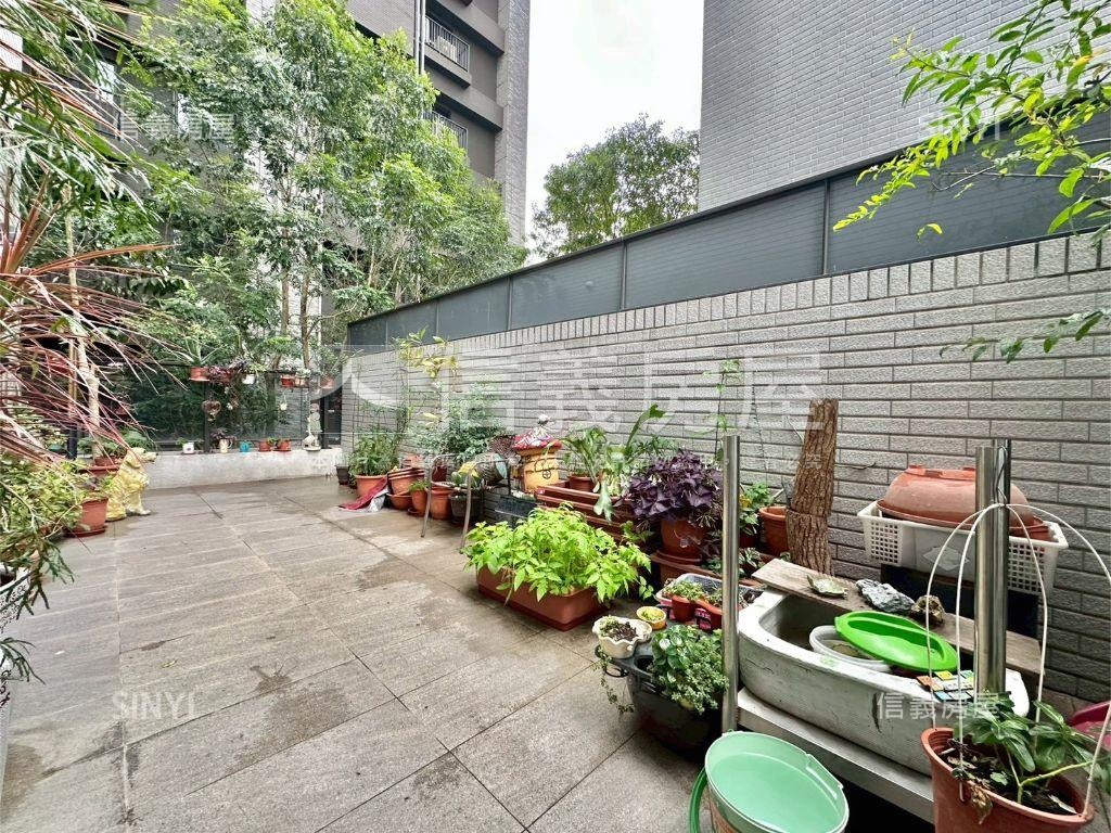 登陽三面採光露臺戶房屋室內格局與周邊環境