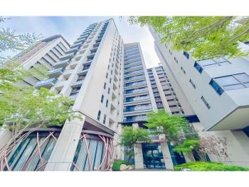 登陽三面採光露臺戶