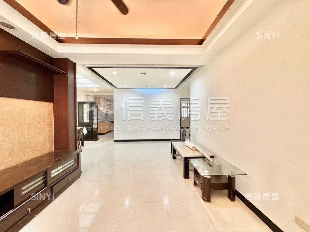 中正民權商圈３樓大空間房屋室內格局與周邊環境