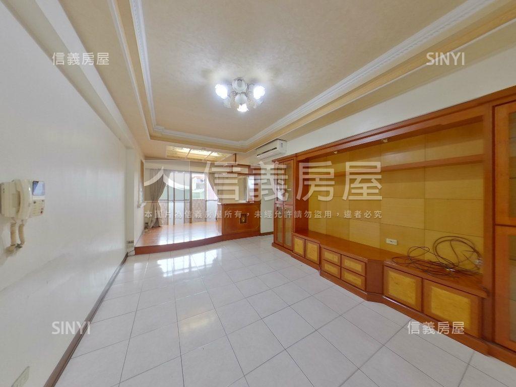【極品２１】三房平面車位房屋室內格局與周邊環境