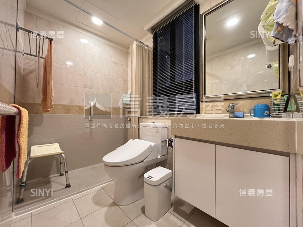 遠雄雙浴開窗美妝三房車位房屋室內格局與周邊環境