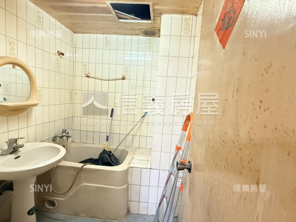 立農街黃金二樓房屋室內格局與周邊環境