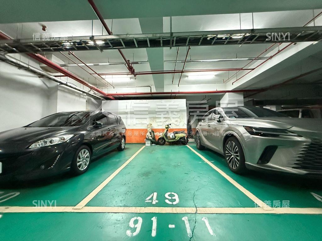 靜心ｘ景興＋景觀三房車位房屋室內格局與周邊環境