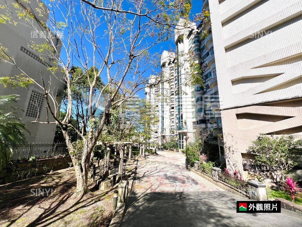 靜心ｘ景興＋景觀三房車位房屋室內格局與周邊環境