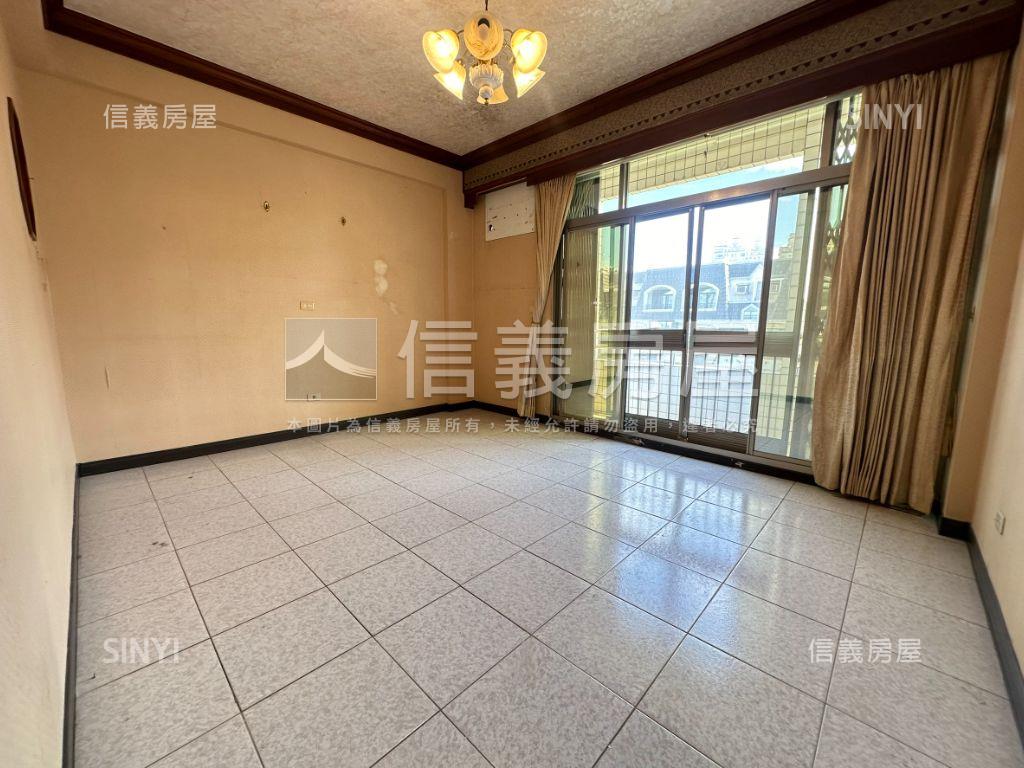 中西區臨２０米路店面透天房屋室內格局與周邊環境