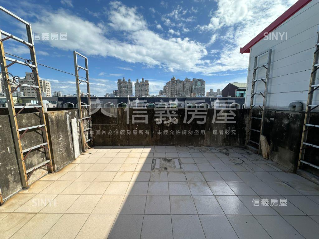 中西區臨２０米路店面透天房屋室內格局與周邊環境