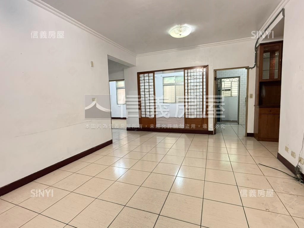 太原綠園道。３房三樓公寓房屋室內格局與周邊環境