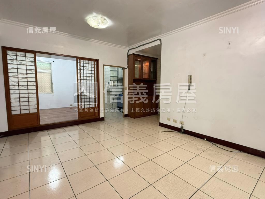 太原綠園道。３房三樓公寓房屋室內格局與周邊環境