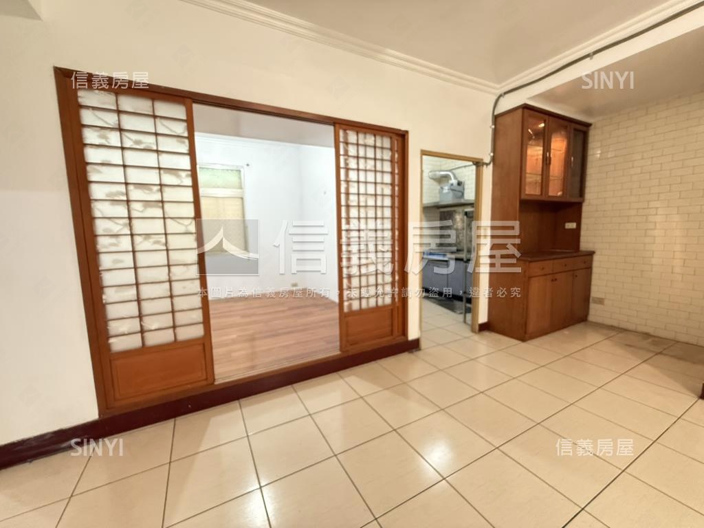 太原綠園道。３房三樓公寓房屋室內格局與周邊環境