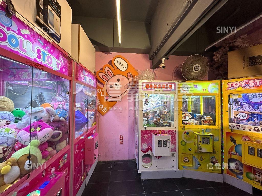 西門商四透天店面房屋室內格局與周邊環境