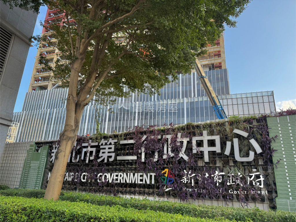 面公園稀都廳稀有２房車位房屋室內格局與周邊環境