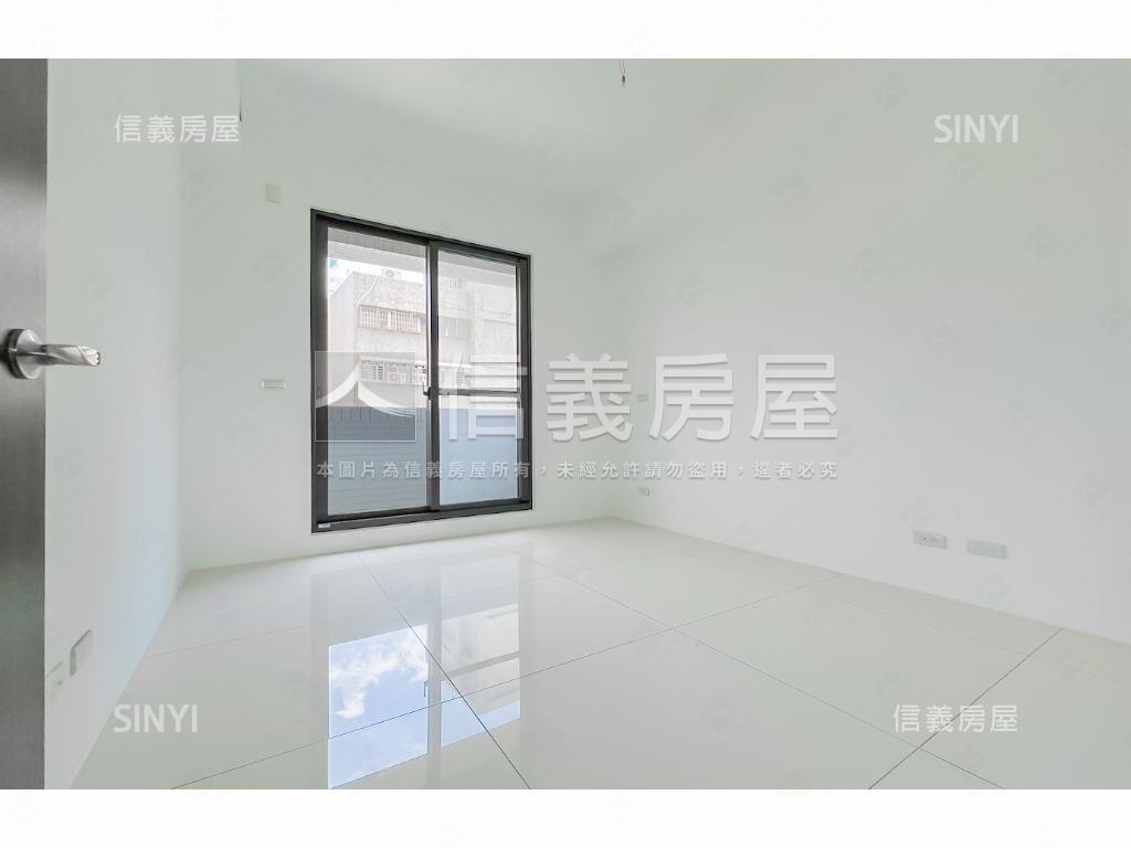 頭家邊間有電梯臨路別墅房屋室內格局與周邊環境