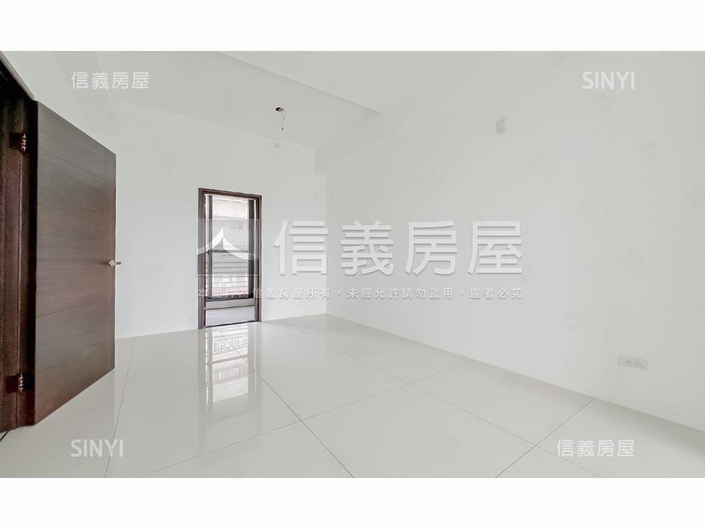 頭家邊間有電梯臨路別墅房屋室內格局與周邊環境