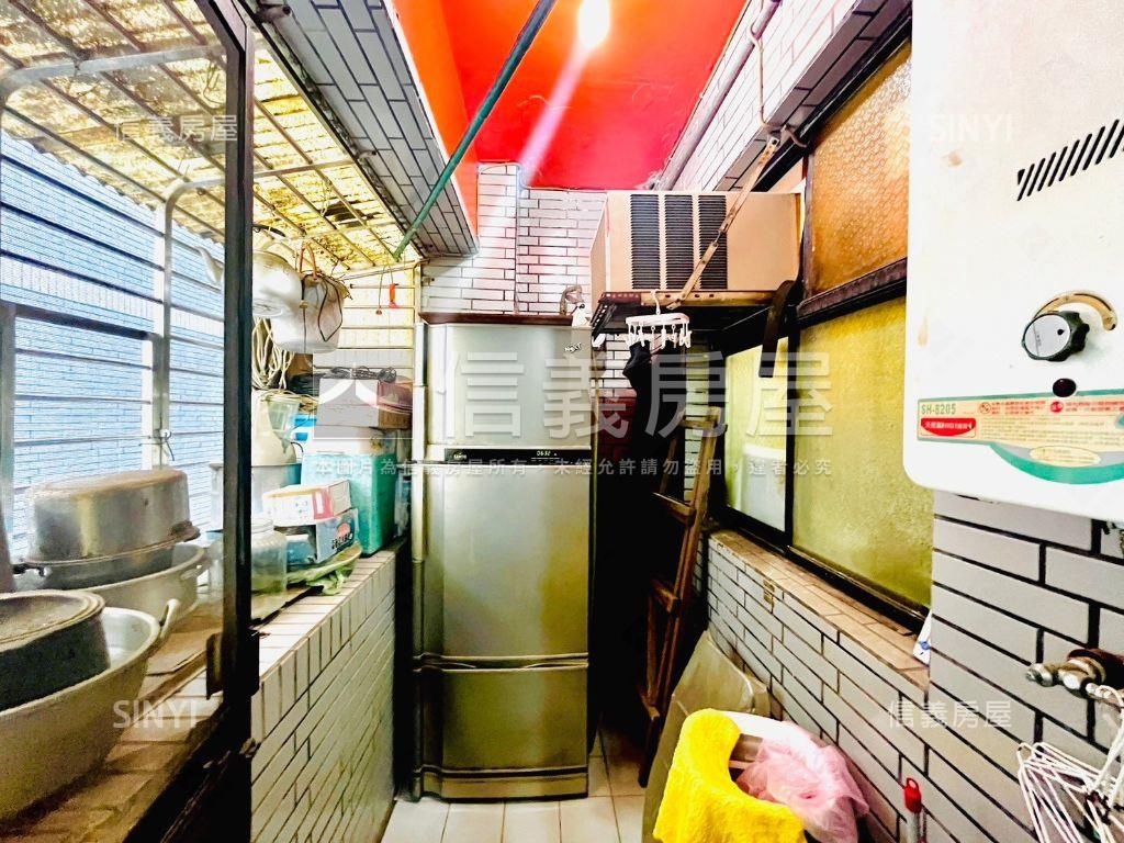 北醫公寓３房管理型社區房屋室內格局與周邊環境