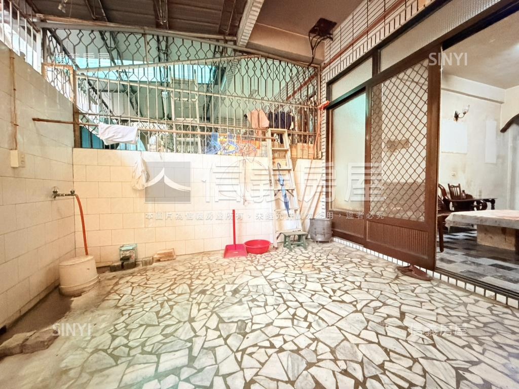 海安路透天房屋室內格局與周邊環境