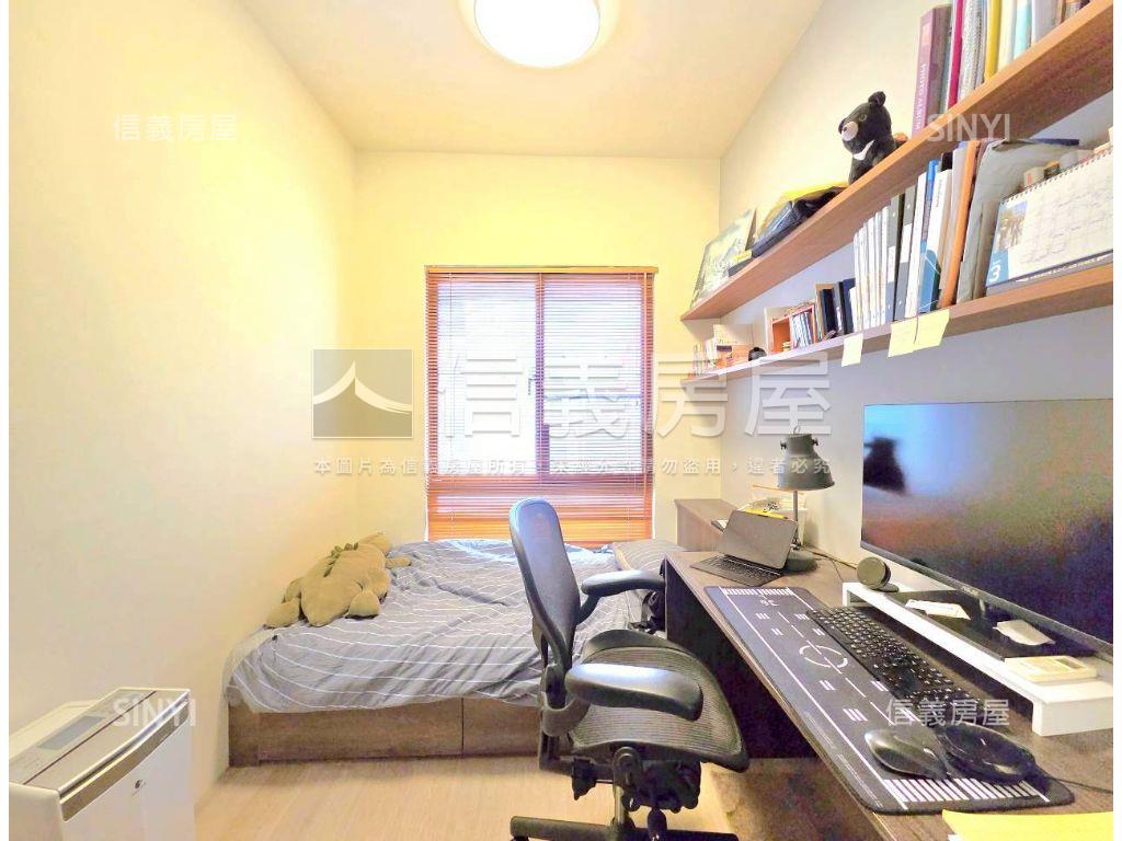 Ａ９家樂福⭐邊間正兩房房屋室內格局與周邊環境