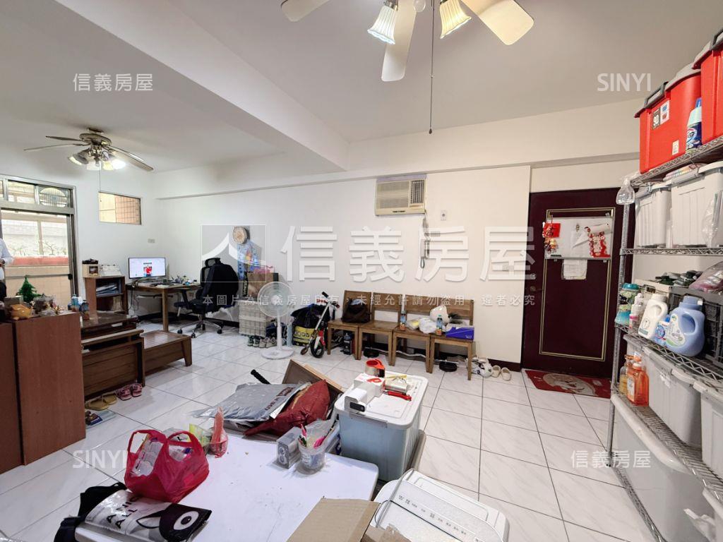 Ａ８捷運邊間方正三房美寓房屋室內格局與周邊環境