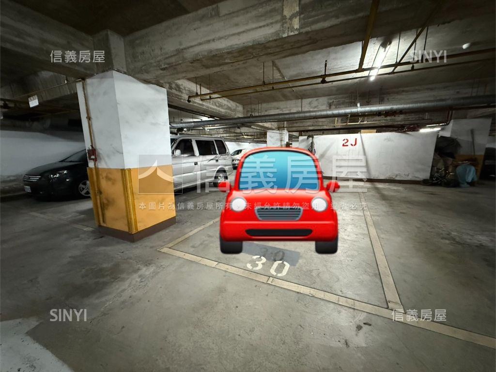 鈴木地下帝王車位房屋室內格局與周邊環境