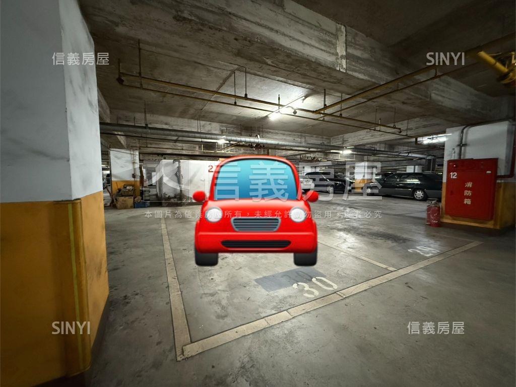 鈴木地下帝王車位房屋室內格局與周邊環境