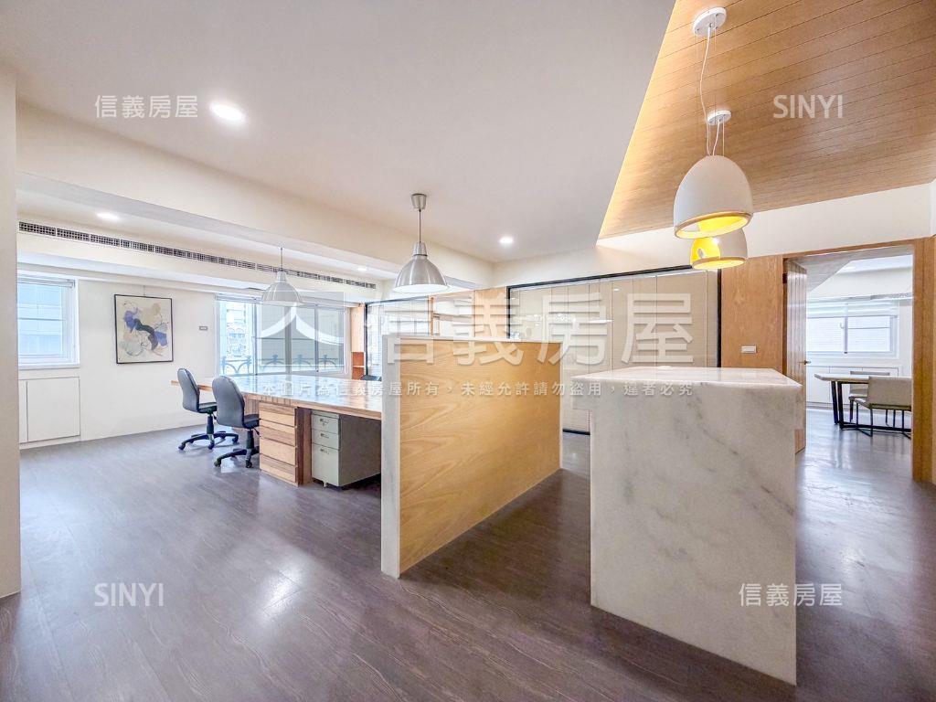 近前金捷運站大四房美宅房屋室內格局與周邊環境