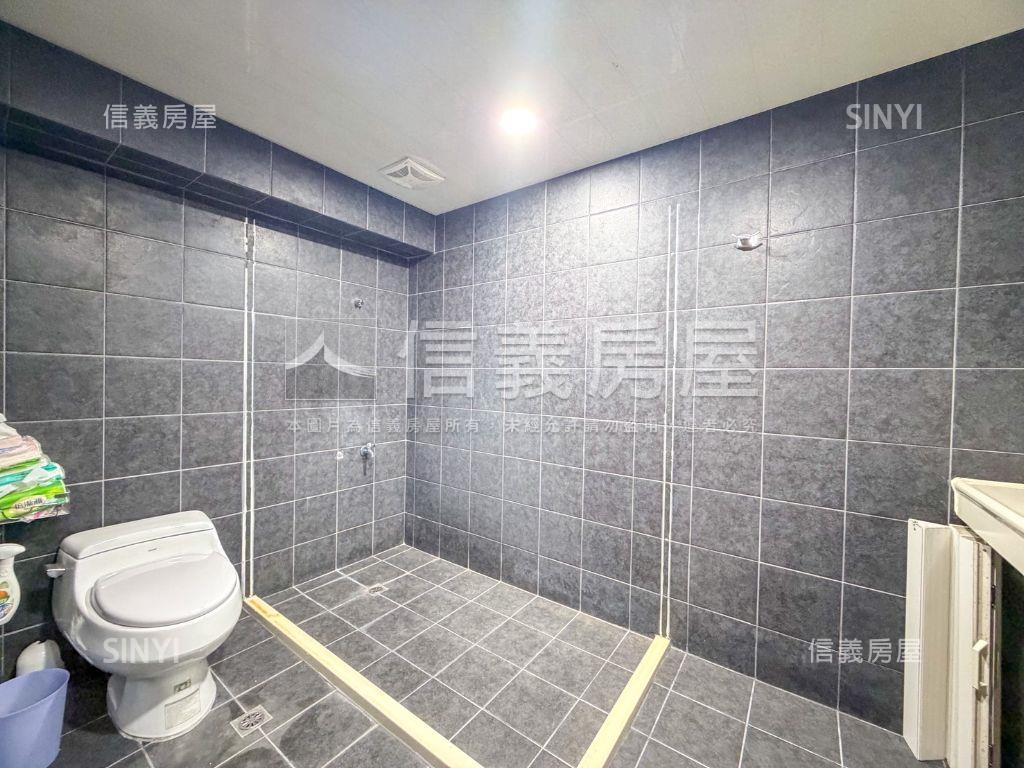 近前金捷運站大四房美宅房屋室內格局與周邊環境
