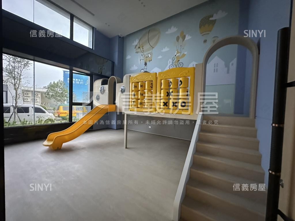 全新交屋艾美８兩房平車房屋室內格局與周邊環境