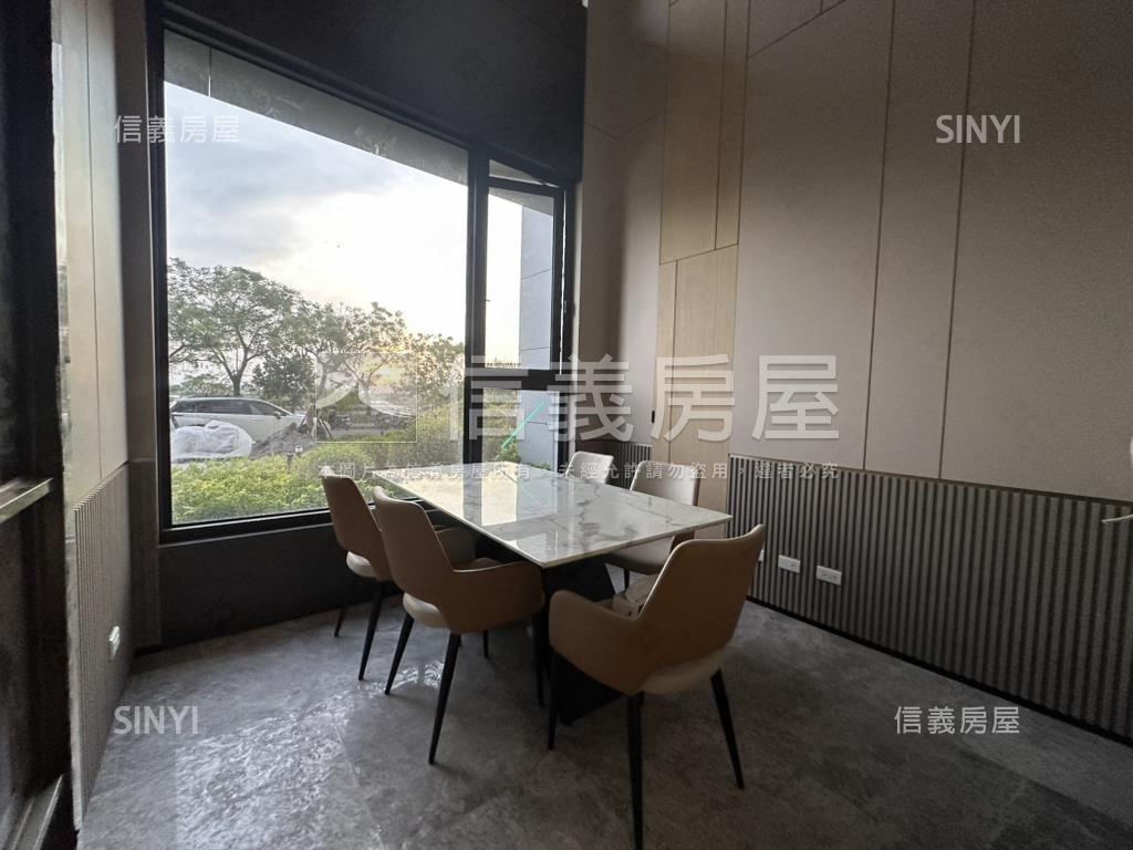 全新交屋艾美８兩房平車房屋室內格局與周邊環境