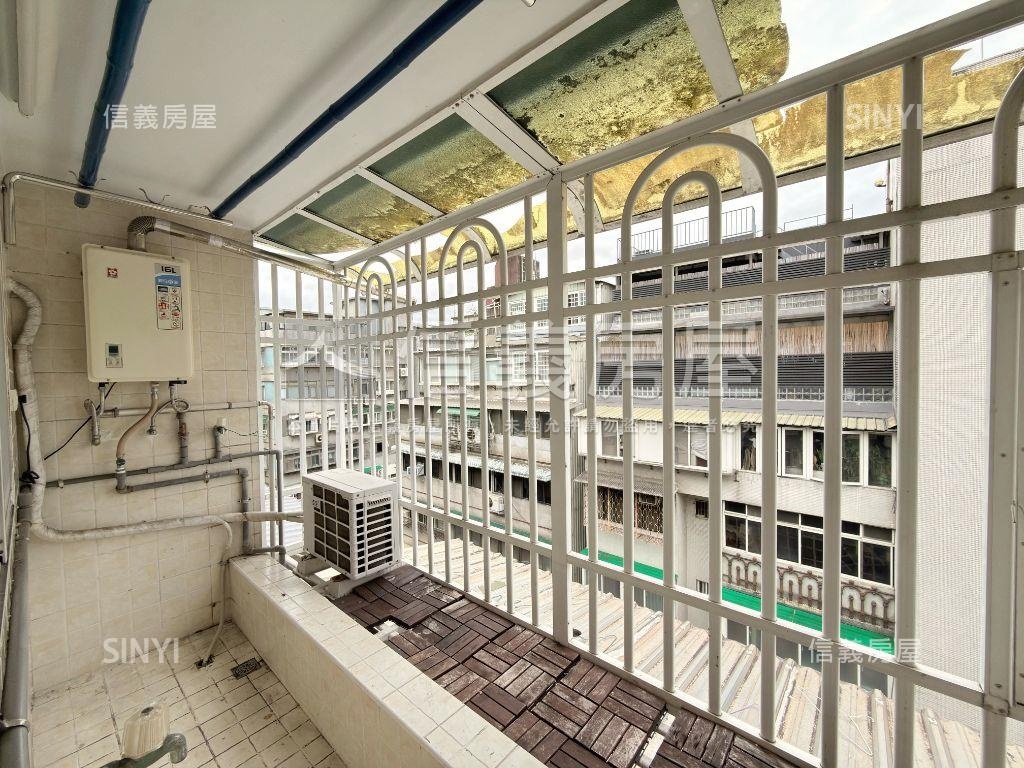 國館高樓美裝管理四房房屋室內格局與周邊環境